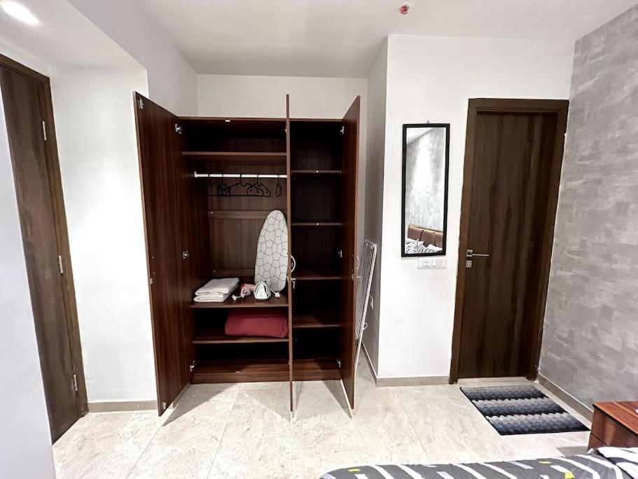 1bhk In Hiranandani Powai D Apartament *